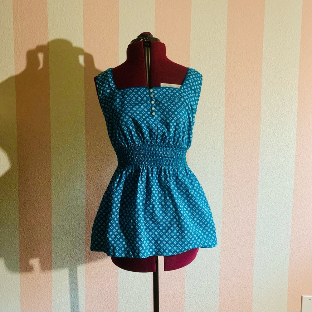 💙 Cute blue top 🦋